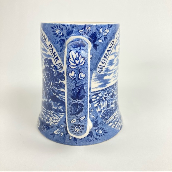 Stanfordshire Ware Grand Canyon Nat Park Blue and White Mug - Picture 3 of 5